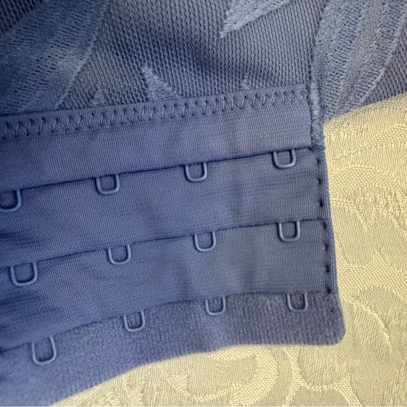 Cacique Boost Plunge Bra Size 48B Blue‎ Floral Beige Underwire Push Up - Picture 3 of 6